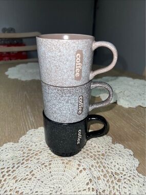 Stackable coffee mug set